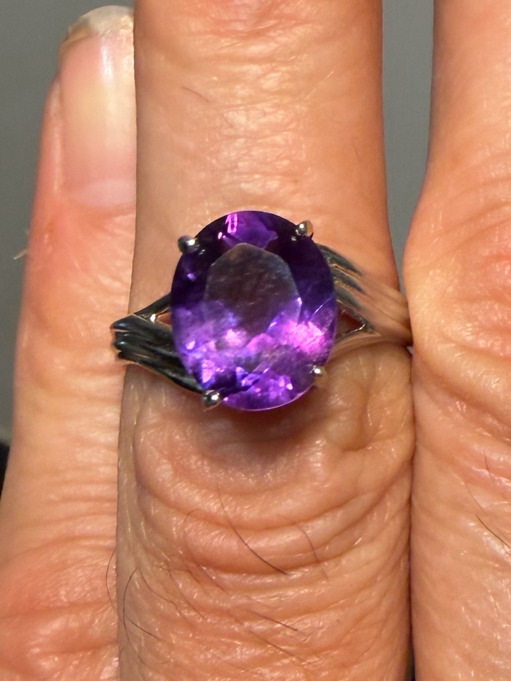Vintage 925 Sterling Silver Amethyst Oval Ring Size 7